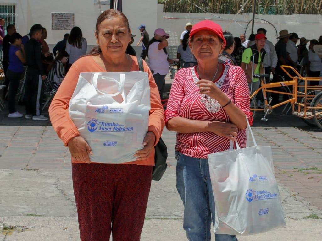 Acerca Lupita Cuautle apoyos alimentarios a más de 3 mil familias de San Andrés Cholula Acerca Lupita Cuautle apoyos alimentarios a más de 3 mil familias de San Andrés Cholula